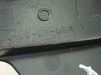 Pezzo di ricambio per auto di seconda mano plastica per mazda premacy (cp) 2.0 td riferimenti oem iam c10057054  c100-57-054