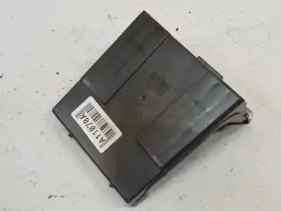 Pezzo di ricambio per auto di seconda mano plastica per volvo s60 i (384) d5 riferimenti oem iam 8650698  8650698