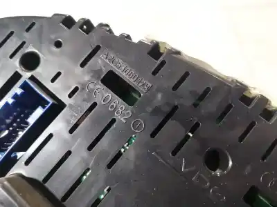 Peça sobressalente para automóvel em segunda mão quadrante por audi a3 (8p1) 2.0 tdi 16v referências oem iam a2c53060179  