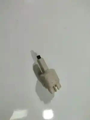 Pezzo di ricambio per auto di seconda mano interruttore per toyota avensis (_t25_) 2.0 d-4d (cdt250_) riferimenti oem iam 