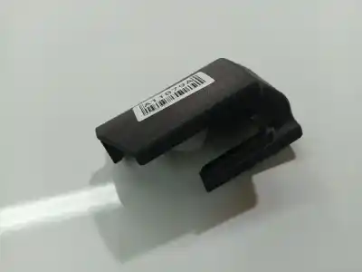 Pezzo di ricambio per auto di seconda mano plastica per toyota avensis (_t25_) 2.0 d-4d (cdt250_) riferimenti oem iam 7215705040