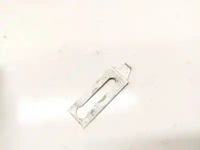 Second-hand car spare part plastics for audi a4 b5 (8d2) 1.8 oem iam references 8d0837153  