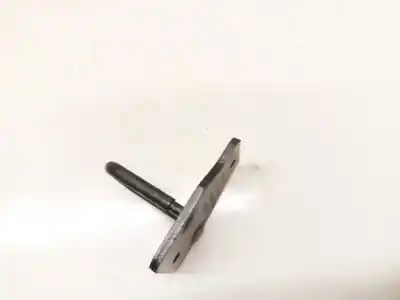 Second-hand car spare part plastics for audi a4 b5 (8d2) 1.8 oem iam references 8d0886617a  