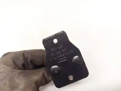 Second-hand car spare part plastics for audi a4 b5 (8d2) 1.8 oem iam references 8d0886617a  