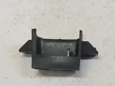 Pezzo di ricambio per auto di seconda mano plastica per mazda premacy (cp) 2.0 td riferimenti oem iam ge4t64393  ge4t 64 393