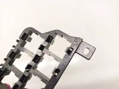 Second-hand car spare part fuse box unit for audi a4 b5 (8d2) 1.8 oem iam references 8d0937503  