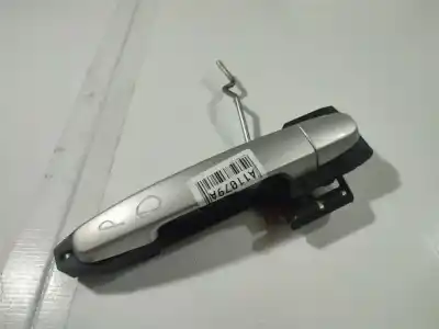 Tweedehands auto-onderdeel buitenste handgreep rechts voor voor toyota avensis (_t25_) 2.0 d-4d (cdt250_) oem iam-referenties 