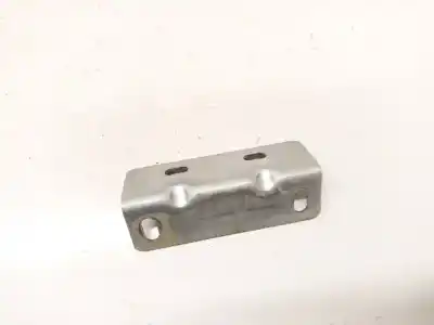 Автозапчасти б/у пластик за audi a4 b5 (8d2) 1.8 ссылки oem iam 8d0880313  