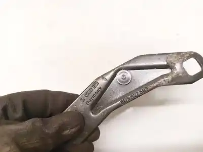 Second-hand car spare part plastics for audi a4 b5 (8d2) 1.8 oem iam references 8d5827507  