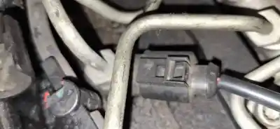 Peça sobressalente para automóvel em segunda mão injetor por seat exeo st (3r5) (2009>) 2.0 tdi referências oem iam 