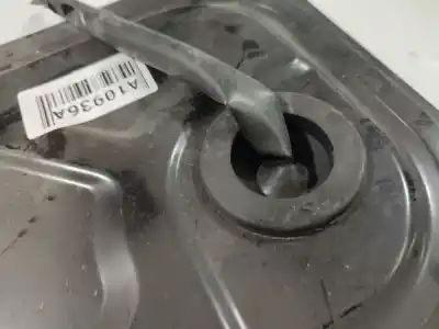 Pezzo di ricambio per auto di seconda mano plastica per mazda premacy (cp) 2.0 td riferimenti oem iam 76ba013  76ba013