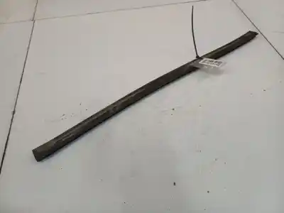 Pezzo di ricambio per auto di seconda mano gomma contorno porta per mazda premacy (cp) 2.0 td riferimenti oem iam 