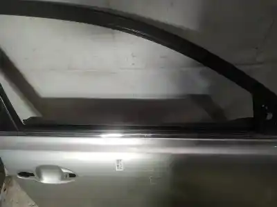 Peça sobressalente para automóvel em segunda mão plásticos por toyota avensis (_t25_) 2.0 d-4d (cdt250_) referências oem iam 