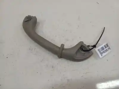 Pezzo di ricambio per auto di seconda mano maniglia a soffitto per mazda premacy (cp) 2.0 td riferimenti oem iam 