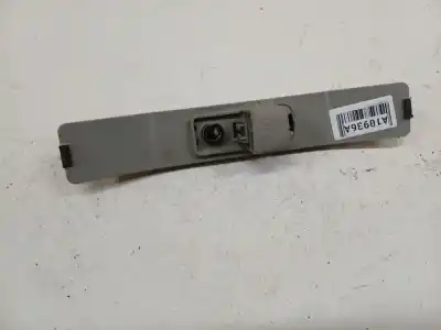 Pezzo di ricambio per auto di seconda mano gancio cintura anteriore destro per mazda premacy (cp) 2.0 td riferimenti oem iam 