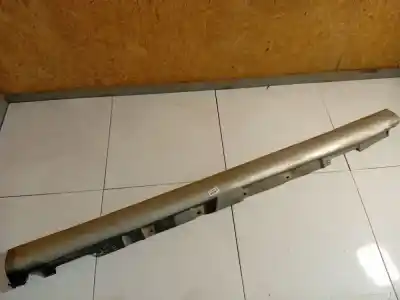 Peça sobressalente para automóvel em segunda mão embaladeira lado esquerdo (corte) por toyota avensis (_t25_) 2.0 d-4d (cdt250_) referências oem iam 7585205010