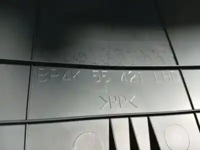 Peça sobressalente para automóvel em segunda mão molduras frontais por mazda 3 (bk) 1.6 di turbo referências oem iam bp4k55421  bp4k55421