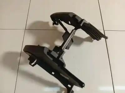 Pezzo di ricambio per auto di seconda mano plastica per mazda 3 (bk) 1.6 di turbo riferimenti oem iam bp4k60401  bp4k 60401