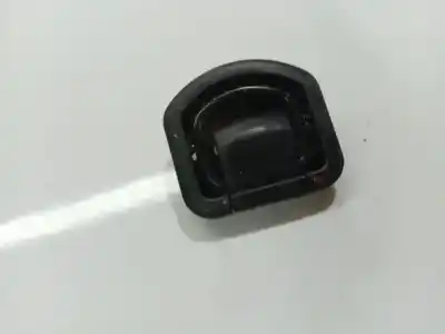 Pezzo di ricambio per auto di seconda mano plastica per toyota avensis (_t25_) 2.0 d-4d (cdt250_) riferimenti oem iam 