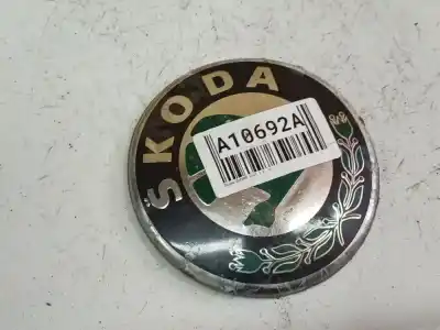 Tweedehands auto-onderdeel embleem voor skoda superb i (3u4) 2.0 tdi oem iam-referenties 3u5853621b