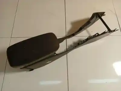 Pezzo di ricambio per auto di seconda mano bracciolo centrale per toyota avensis (_t25_) 2.0 d-4d (cdt250_) riferimenti oem iam 