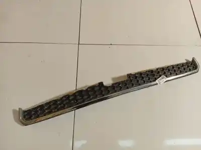 Автозапчасти б/у центральная решетка бампера за chevrolet captiva (c100, c140) 2.0 d 4wd ссылки oem iam 96442715