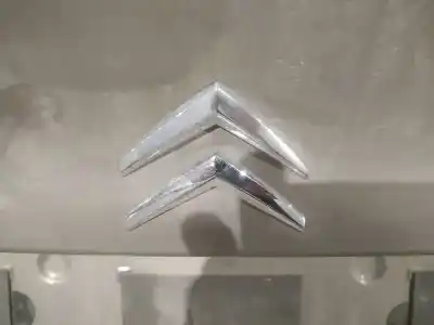 Peça sobressalente para automóvel em segunda mão emblema por citroen c5 iii (rd_) 2.0 hdi (rdrhda) referências oem iam   