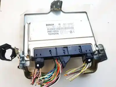 Peça sobressalente para automóvel em segunda mão centralina de motor uce por toyota corolla sedán (_e12_) 1.4 vvt-i (zze120_) referências oem iam 0261208518