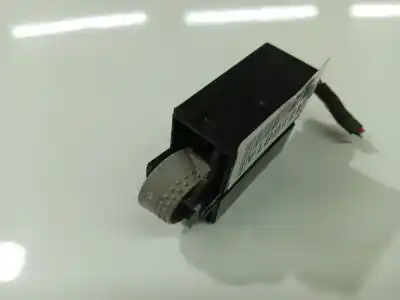 Second-hand car spare part headlights switch for kia cee'd fastback (ed) 1.6 crdi 90 oem iam references 933001h060ed  93300-1h060ed