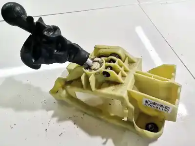 Pezzo di ricambio per auto di seconda mano LEVA DEL CAMBIO per HONDA JAZZ, 2001.12 - 2005.04 1.3 IDSI 63KW 2002.03 - 2007.09 Riferimenti OEM IAM   