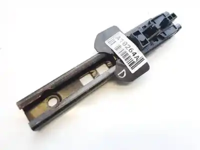 Second-hand car spare part right front seat belt buckle for nissan bluebird hatchback (t72, t12) 1.6 oem iam references 8v41s611c46aa