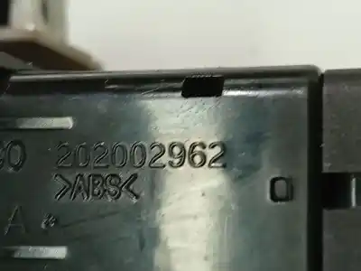 Second-hand car spare part switch for kia cee'd fastback (ed) 1.6 crdi 90 oem iam references 202002962  202002962