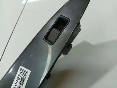 Peça sobressalente para automóvel em segunda mão botão / interruptor elevador vidro dianteiro esquerdo por mazda 6 hatchback (gg) 2.0 di (gg14) referências oem iam gp9a66370  gp9a 66 370