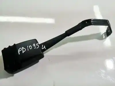 Peça sobressalente para automóvel em segunda mão chicote / encaixe cinto segurança dianteiro direito por audi a3 (8p1) 1.6 referências oem iam 8p0857756