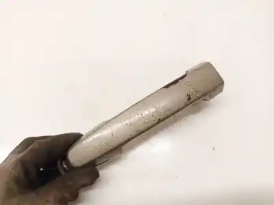 Peça sobressalente para automóvel em segunda mão puxador exterior traseiro direito por toyota corolla verso (zer_, zze12_, r1_) 2.2 d-4d (aur10_) referências oem iam 