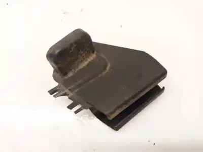 Peça sobressalente para automóvel em segunda mão plásticos por toyota corolla verso (zer_, zze12_, r1_) 2.2 d-4d (aur10_) referências oem iam 721370f010