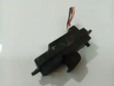 Peça sobressalente para automóvel em segunda mão botão / interruptor elevador vidro dianteiro esquerdo por mazda 3 (bk) 1.6 di turbo referências oem iam   