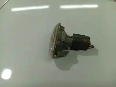 Second-hand car spare part right side light for mazda 3 (bk) 1.6 di turbo oem iam references   