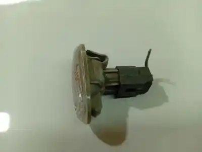 Second-hand car spare part left side light for mazda 3 (bk) 1.6 di turbo oem iam references   