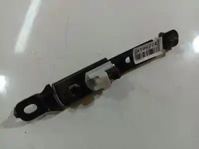 Tweedehands auto-onderdeel riemhaak links voor voor kia cee'd fastback (ed) 1.6 crdi 90 oem iam-referenties 6089651a