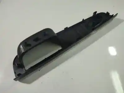 Pezzo di ricambio per auto di seconda mano plastica per kia cee'd fastback (ed) 1.6 crdi 90 riferimenti oem iam 823611h000  82361-1h000