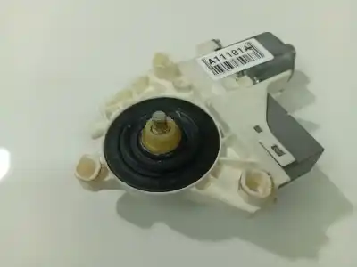 Автозапчастина б/у двигатель заднього правого скла для peugeot 407 (6d_) 2.0 hdi 135 (6drhrh, 6drhre, 6drhrg, 6drhrj) посилання на oem iam 0130822201