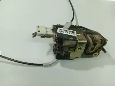 Second-hand car spare part FRONT RIGHT DOOR LOCK for PEUGEOT 407 (6D_) 2.0 HDI 135 (6DRHRH, 6DRHRE, 6DRHRG, 6DRHRJ) OEM IAM references 9660698180F  