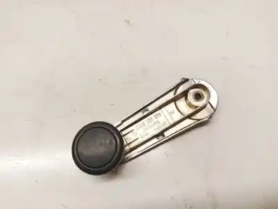 Second-hand car spare part LEFT FRONT WINDOW CRANK HANDLE for VOLKSWAGEN PASSAT B5 VARIANT (3B5) 1.9 TDI OEM IAM references 443837581D  