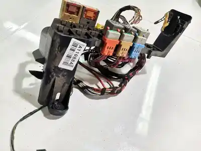 Pezzo di ricambio per auto di seconda mano scatola relè/fusibili per audi a6 c5 (4b2) 2.5 tdi riferimenti oem iam   