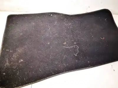 Second-hand car spare part FLOOR MAT for TESLA MODEL Y (5YJY) EV A LAS 4 RUEDAS OEM IAM references   