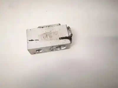 Second-hand car spare part expansion valve for volkswagen golf vi descapotable (517) 2.0 tdi oem iam references m04475005560