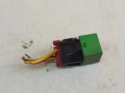 Second-hand car spare part relay for kia cee'd fastback (ed) 1.6 crdi 90 oem iam references 03531