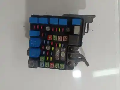 Second-hand car spare part fuse box unit for kia cee'd fastback (ed) 1.6 crdi 90 oem iam references 