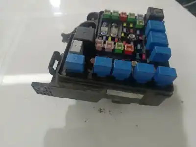 Second-hand car spare part fuse box unit for kia cee'd fastback (ed) 1.6 crdi 90 oem iam references   
